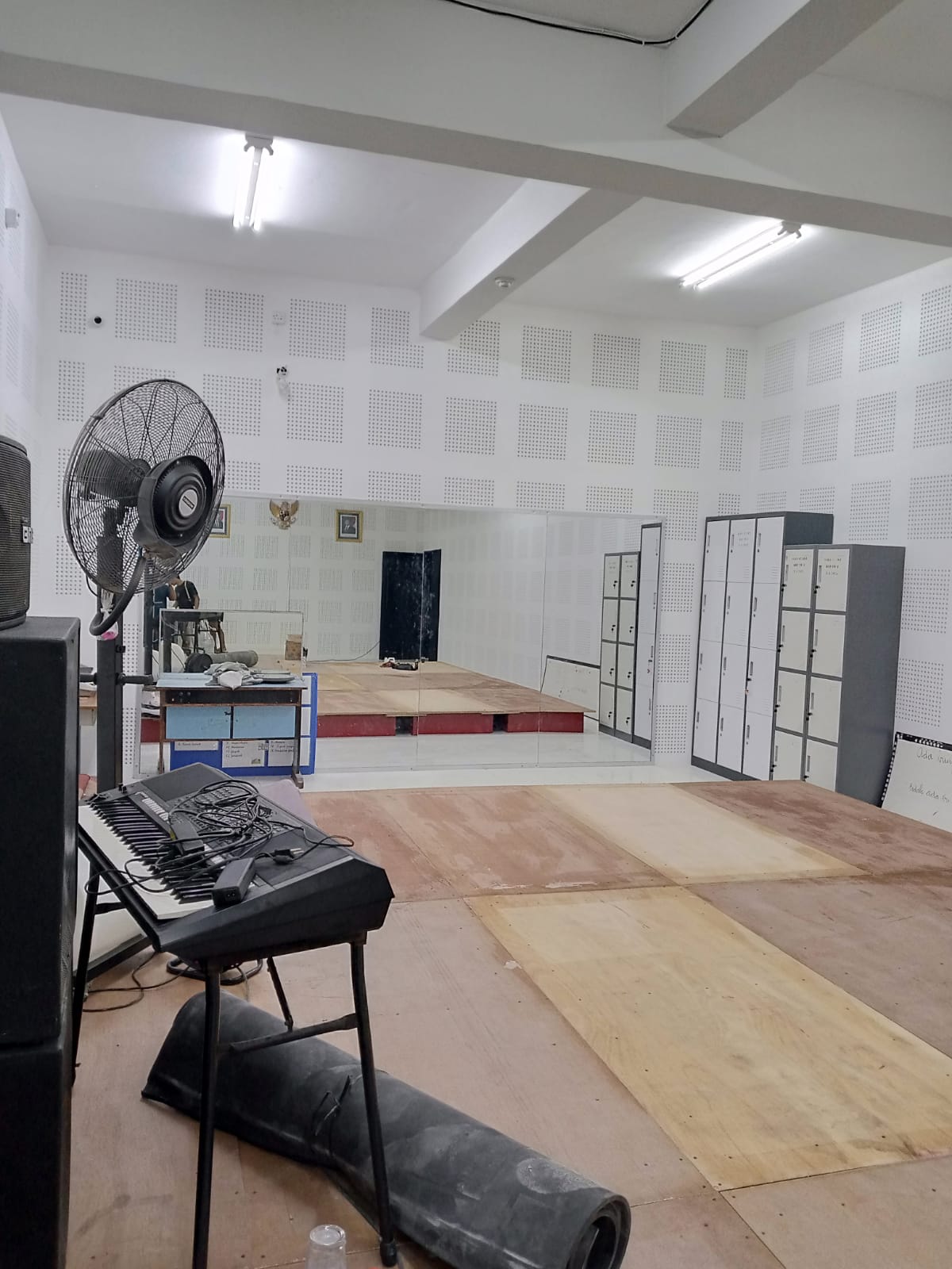 Pembuatan Studio Musik Lenteng Jakarta (Perforated Gypsum)