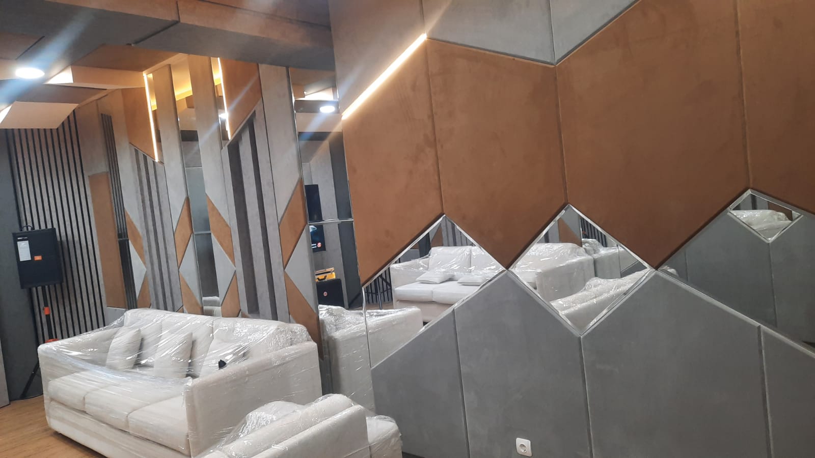 Ruang Entertaiment dan Karaoke PLTU Jepara