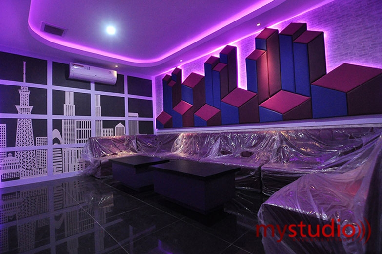 Medium Room NAV Karaoke