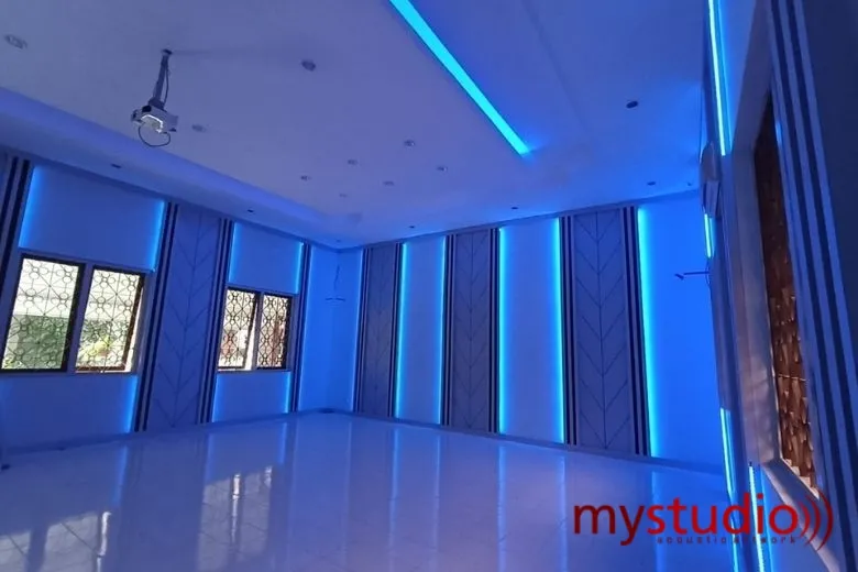 Meetingroom SMK SMTI Yogyakarta
