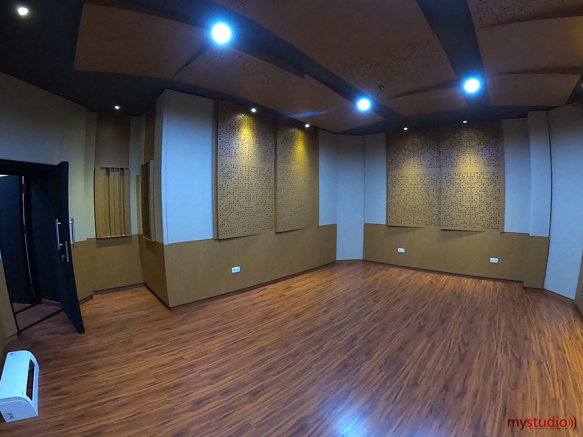 Studio Live Track HOB di Jakarta Barat
